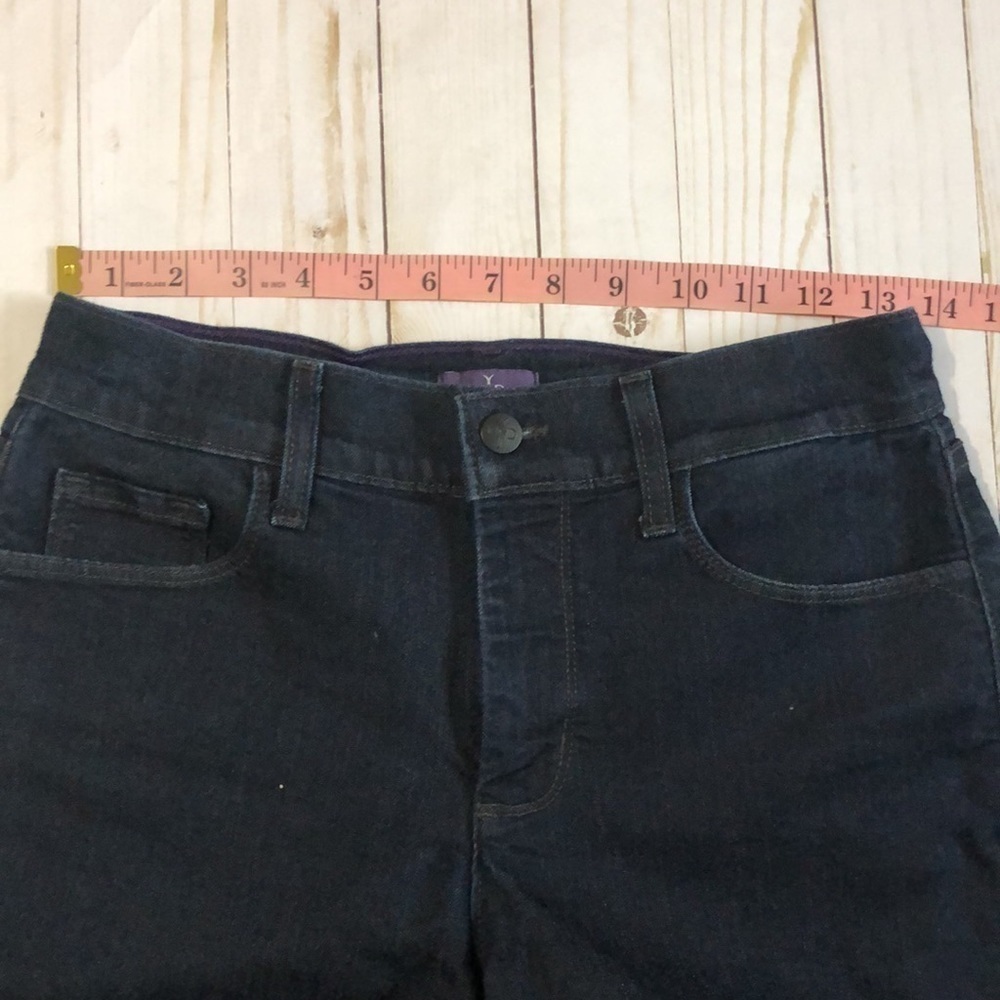 NYDJ Shorts Size 2 EUC - Picture 7 of 9